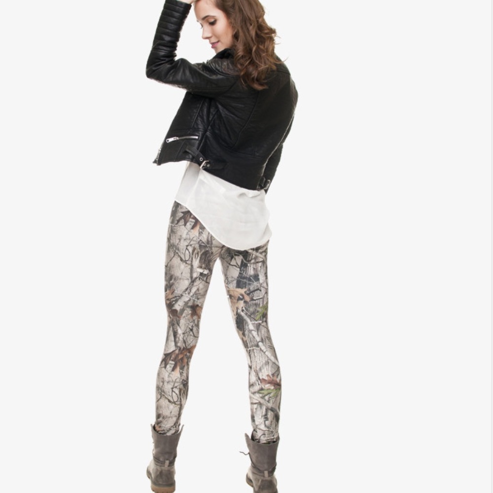 Camo Leggings New - Picture 2 of 6